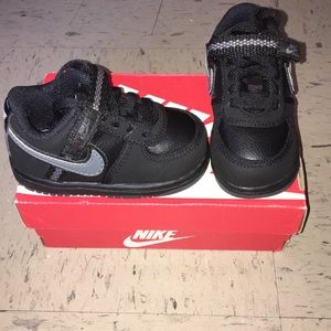 Nike Vandal Low Toddler size 5
